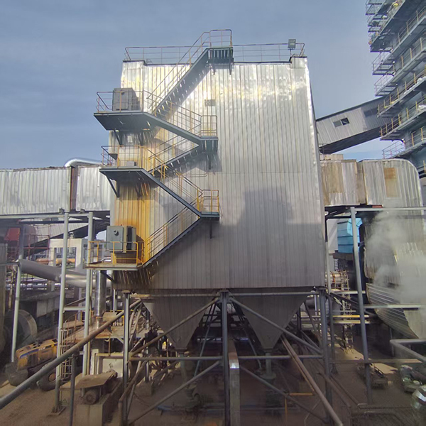 电袋内蒙古除尘器工程案例： 130T/h锅炉配套电袋内蒙古除尘器